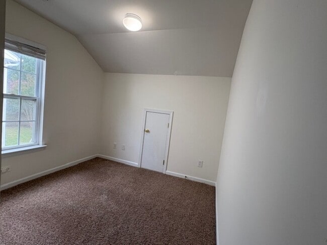 Building Photo - 16812 Kettlewell Ln