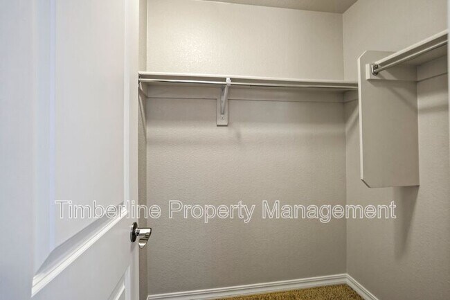 Building Photo - 10056 Edgemont Ranch Ln