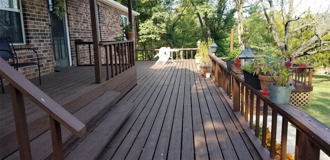 Building Photo - 101 SW Campbell Rd