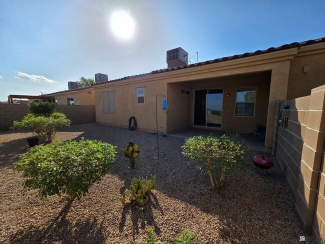 Building Photo - 6090 E Overlook Ln