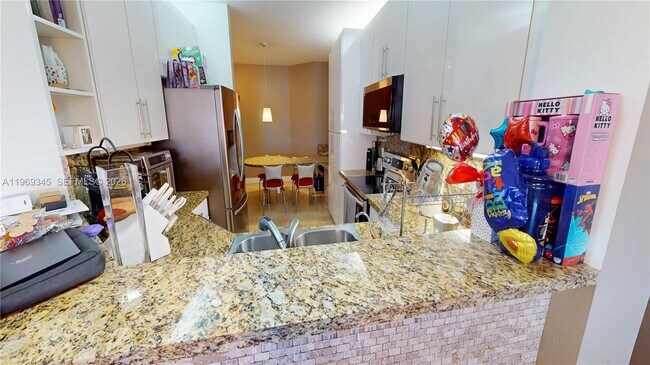 Building Photo - 10730 NW 66th St