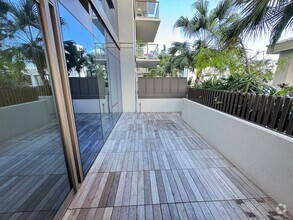 Building Photo - Sky Ala Moana West 1 bedroom, 1 bathroom l...