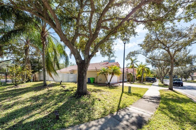 Building Photo - 2260 NW 137th Ave