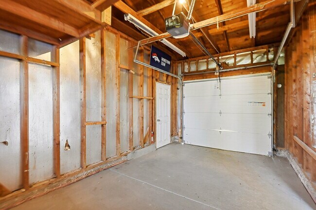 Building Photo - $2,795.95- 4 Bed, 2 Bath Home in Arvada with In-Unit Laundry and Fenced Yard!