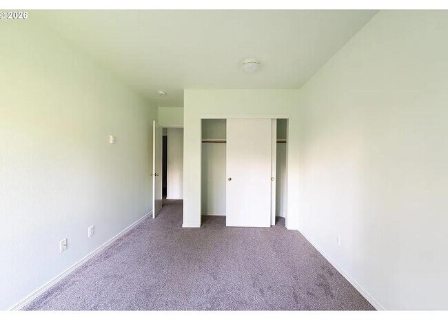 Building Photo - 8720 SW Tualatin Rd