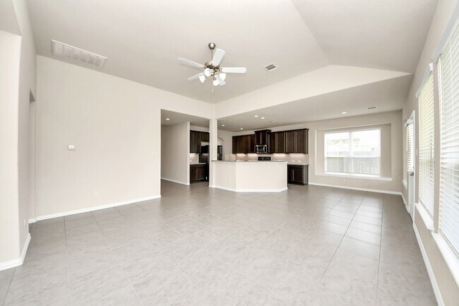Building Photo - 21254 Lucknow Ln