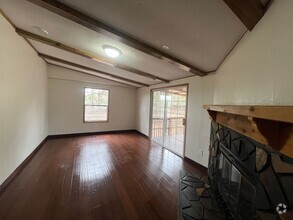 Building Photo - Charming 3-Bedroom, 2-Bath Manufactured Ho...