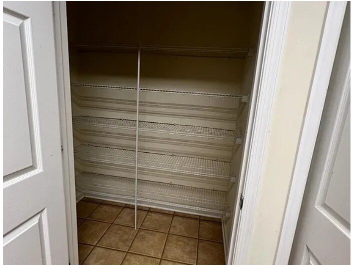 Building Photo - 1314 Sierra Dr