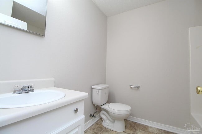 Building Photo - 2517 N 7th Ave