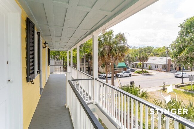 Building Photo - 606 Carteret St