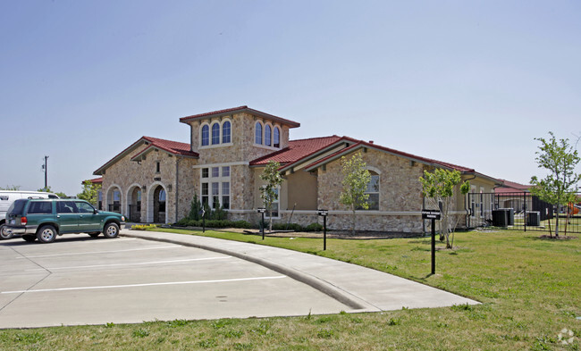 Primary Photo - Cimarron Springs Apartments