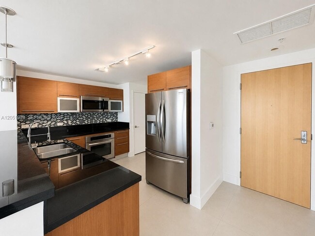 Building Photo - 244 Biscayne Blvd