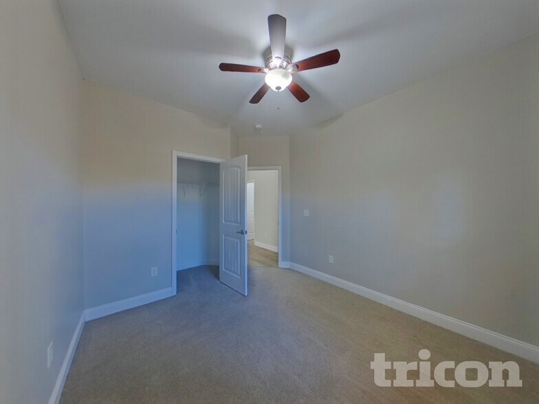 Building Photo - 506 Airdale Ln