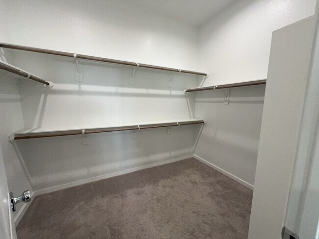 Building Photo - 3023 Tantara Dr