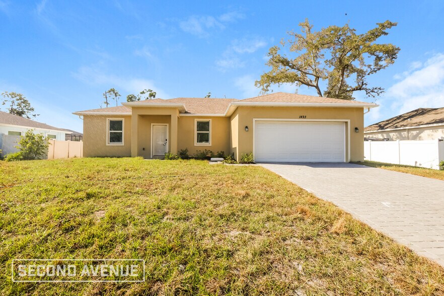 Primary Photo - 1493 Oregon Ln