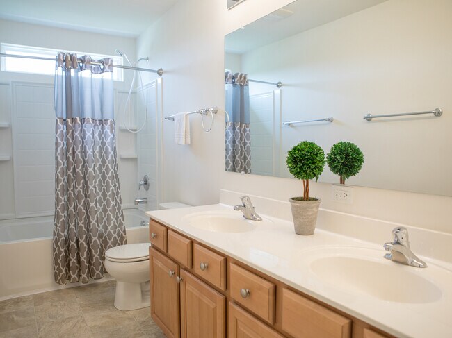 Building Photo - 2667 Retreat Cir
