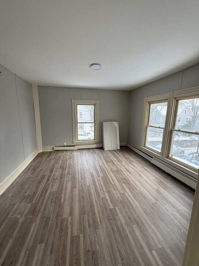 Building Photo - 16 Belmont Ave