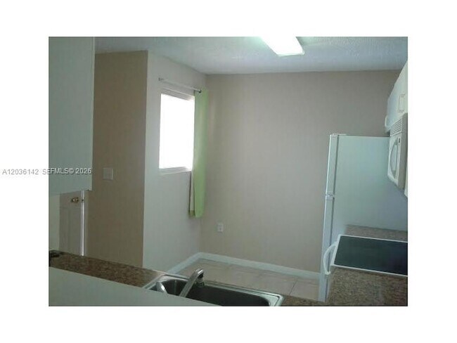 Building Photo - 15741 SW 137th Ave
