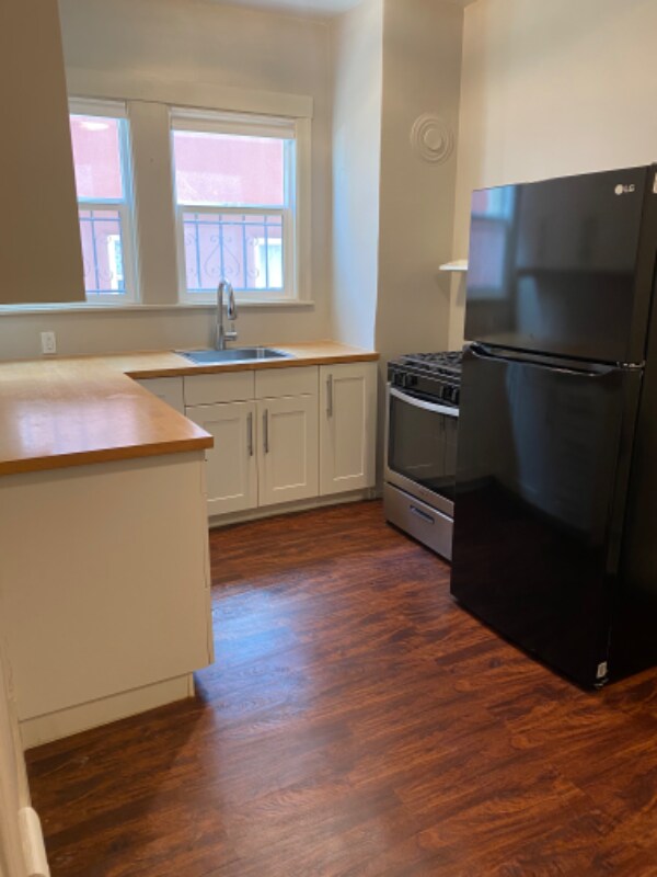 Primary Photo - 1732 6th Ave