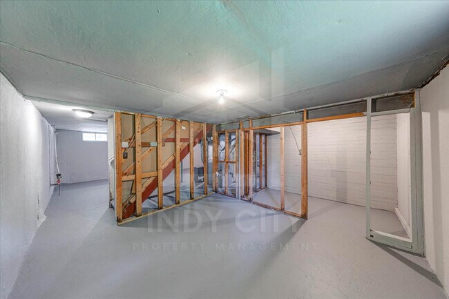 Building Photo - 6132 Raleigh Dr