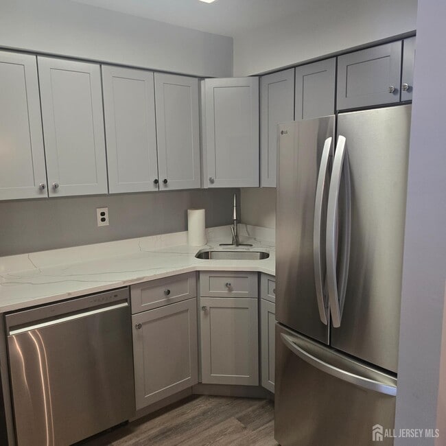 Building Photo - 3 Sweetgum Ln