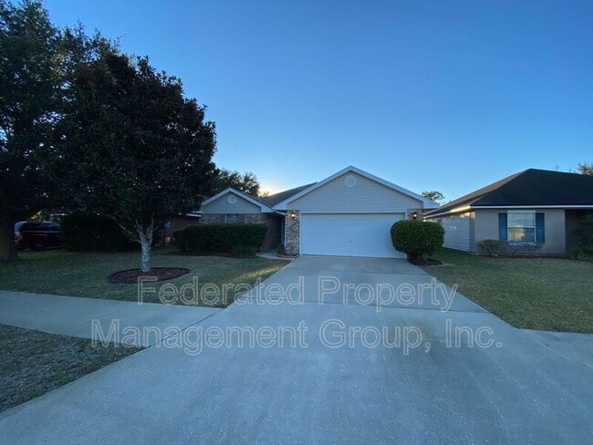 Building Photo - 2615 Creek Ridge Dr