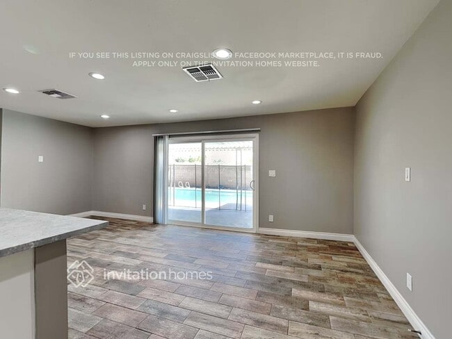 Building Photo - 1335 E Hermosa Dr