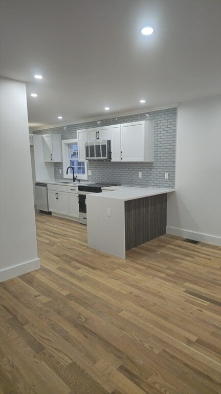 Primary Photo - 146 Dolphin Ave