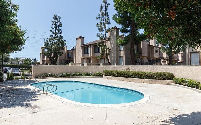 Swimming Pool & Hot Tub - 849 E Victoria St