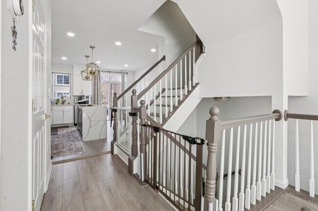 Building Photo - 458 Buffalo Ct