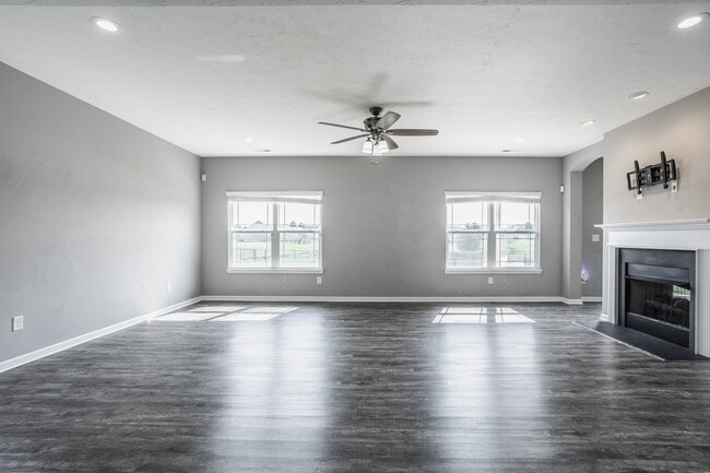 Building Photo - 3317 S Ansley Dr