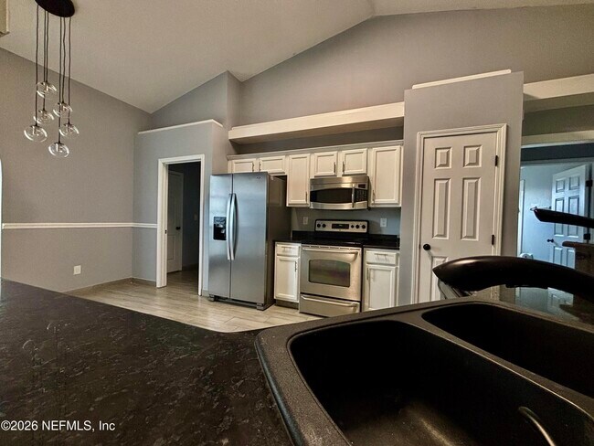 Building Photo - 3018 Hickory Glen Dr