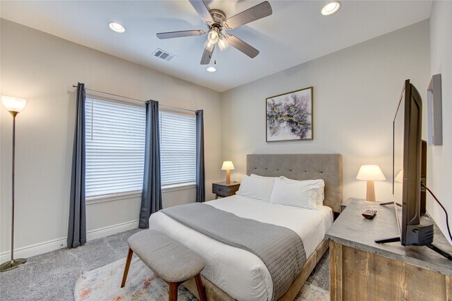 Building Photo - 3108 Wentworth St