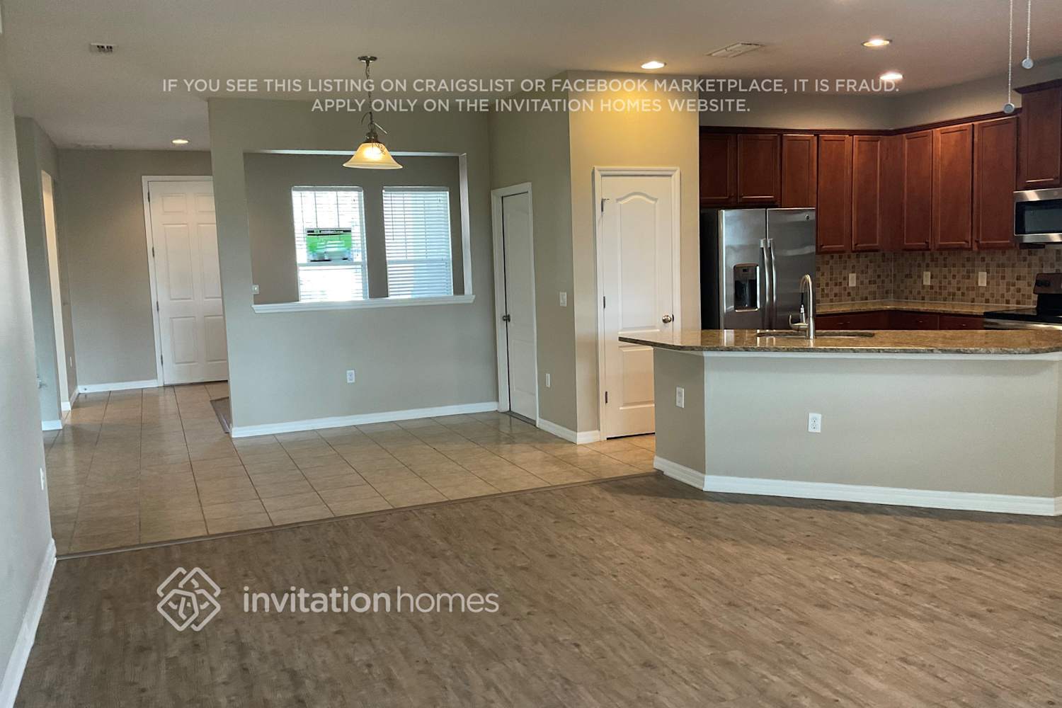 Building Photo - 742 Woods Landing Dr