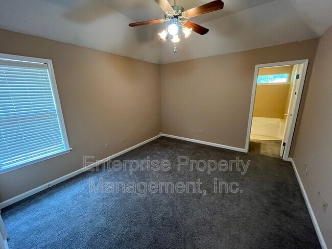 Building Photo - 1091 Nolan Ln
