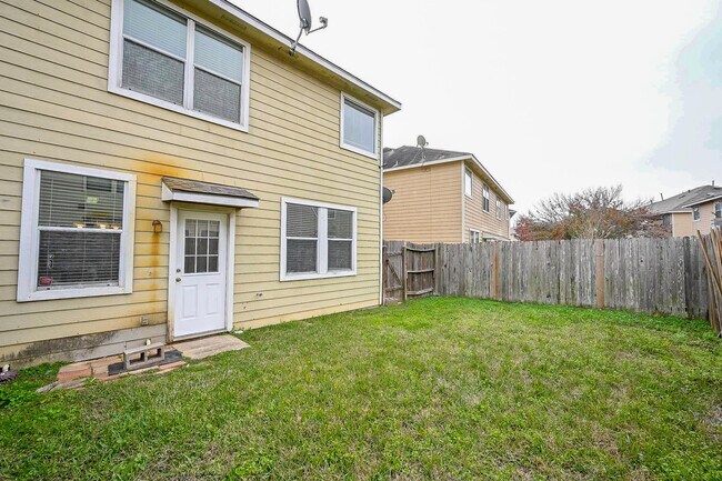Building Photo - 6127 Yorkglen Manor Ln
