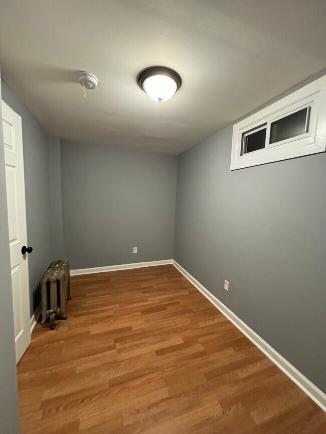 Building Photo - 281 Hunterdon St