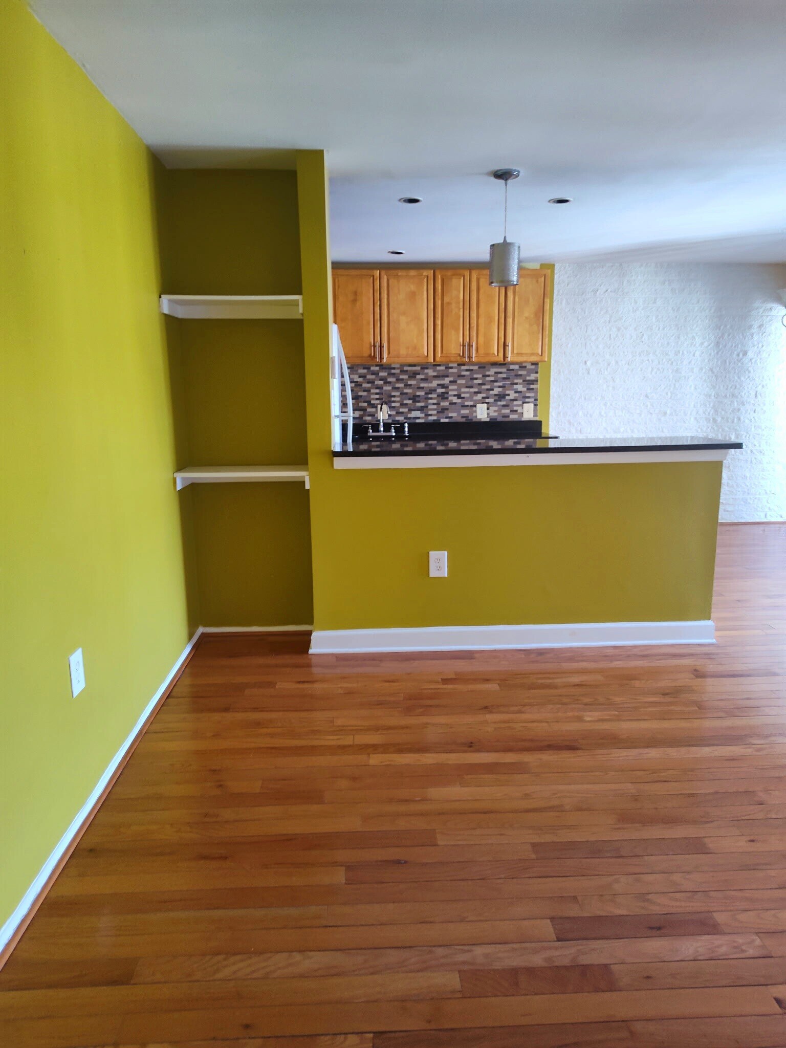 Building Photo - 1806 Metzerott Rd