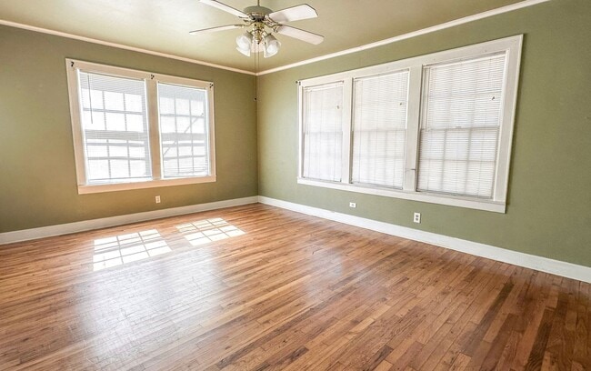 Building Photo - 2 Bedroom 1 Bathroom House in Texarkana, TX