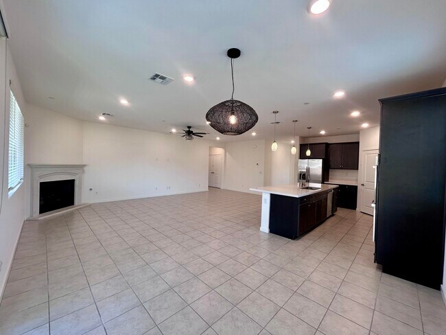 Building Photo - 40082 Catania Ct