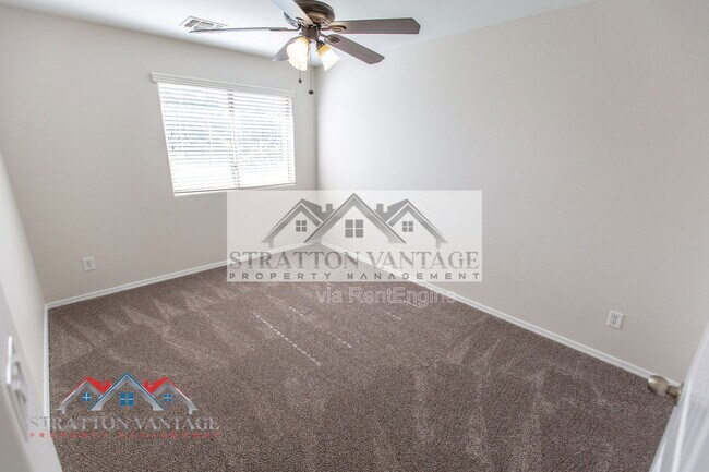 Building Photo - 40510 W Hayden Dr