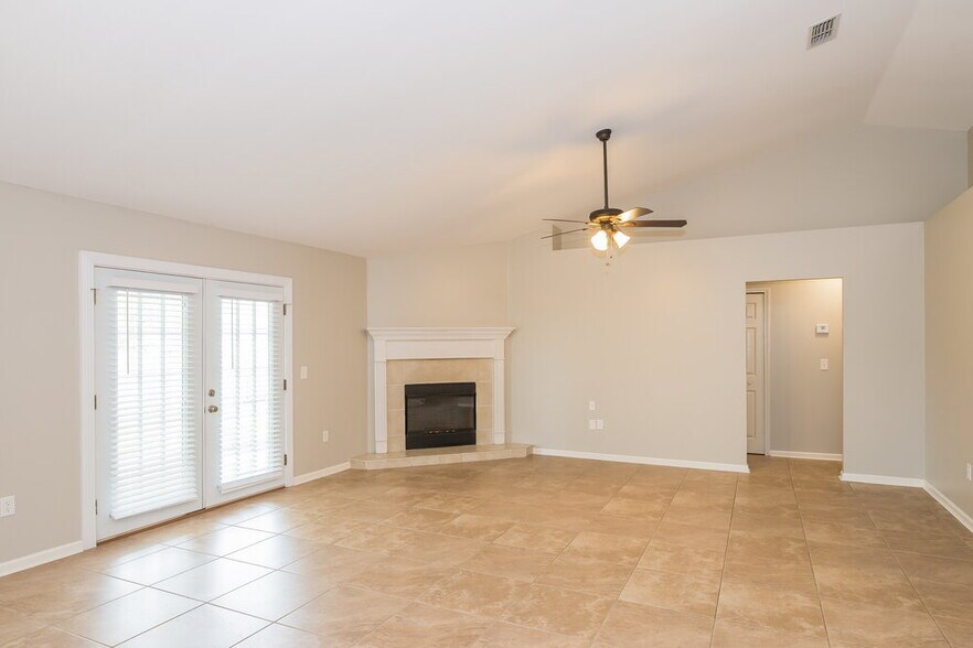 Building Photo - 3289 Avalon Dr