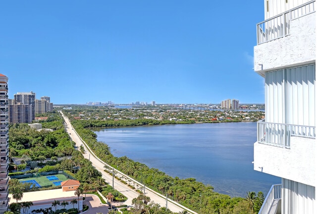 Building Photo - 5200 N Ocean Dr