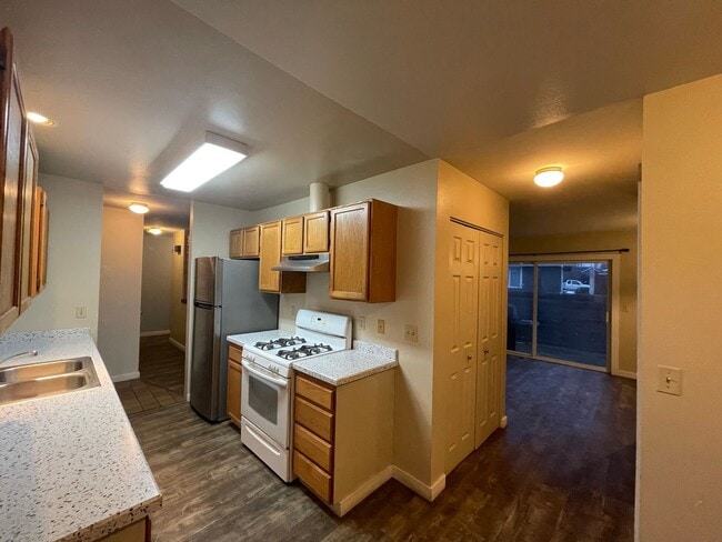 Building Photo - Application Pending - 3 Bedroom House For Rent In Odell