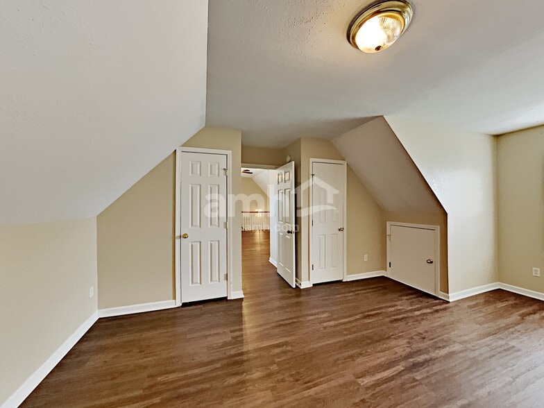 Building Photo - 1137 Benton Mason Dr