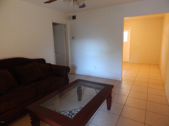 Building Photo - 2103 S Granada Dr