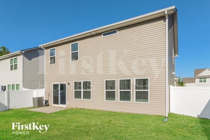 Building Photo - 7606 Wallace Farm Ln