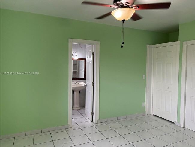 Building Photo - 9470 SW 79th St