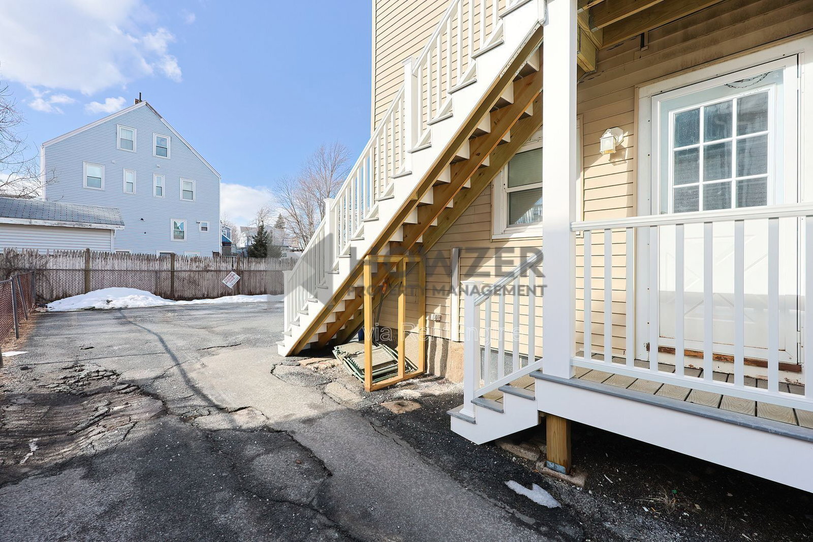 Building Photo - 128 Arnold St