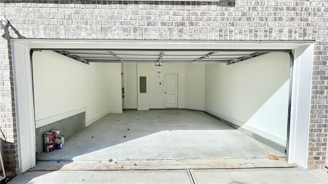 Building Photo - 5370 Brooklands Dr